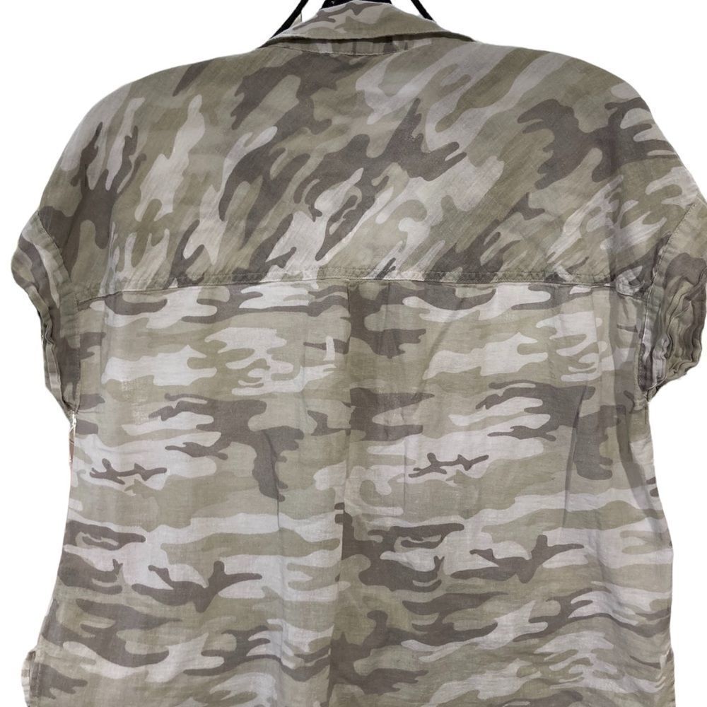 LIGHT CAMMO COLLARED SHIRT / SZ: XL